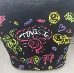 Item thumbnail for item 9f784680-4d5b-4b35-8b1b-6e6ea6ca9b8b