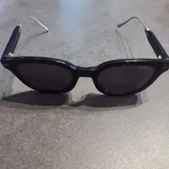 K*u様 300円スタート　TOM FORD ブラック サングラスのサムネイル