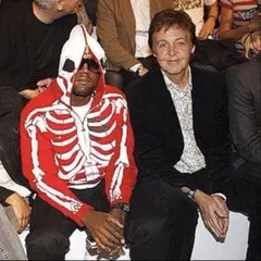 2008s kanye LRG Dead serious hoodieのサムネイル