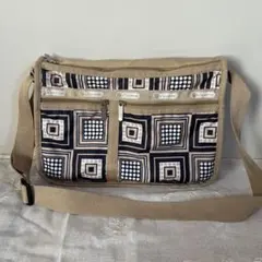 レスポートサック　ショルダーバッグ　幾何学模様　ベージュ　LeSpoRTSAC