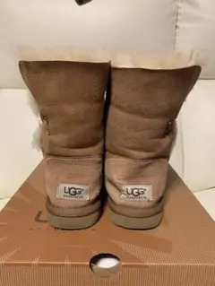 UGG アグ ムートンブーツ【サイズ6】