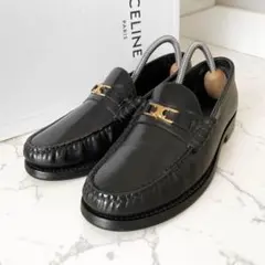 《未使用級》CELINE セリーヌ トリオンフ ローファー ゴールド金具 黒系のサムネイル