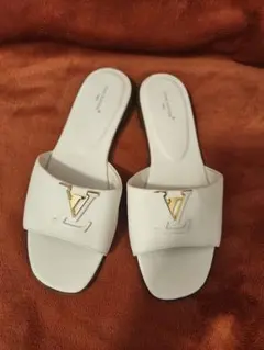 ルイヴィトンサンダル　ルイヴィトンシャワーサンダル　ルイヴィトンビーチサンダル Amazon | [ルイヴィトン] ウォーターフロント モノグラム