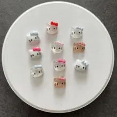 No.350【1点のみ‼️】ハローキティ　ネイルパーツ　10個