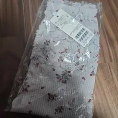 プティマイン　グレー 花柄 いちご　おしりフリル　レギンス 120