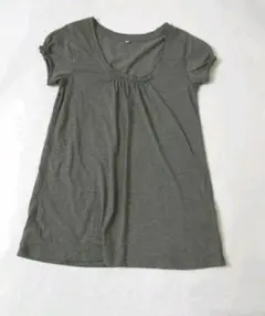未使用品  無印良品  カットソー 春夏  Tシャツ  M  カーキ