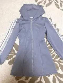 evelyn パーカーワンピース　アイスブルー