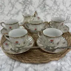 新品未使用　昭和レトロ　花柄　ティーカップ&ソーサー　4客セット