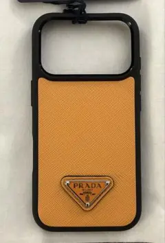 PRADA iPhone17 Pro用ケース サフィアーノレザー オレンジ 新品 - メルカリ
