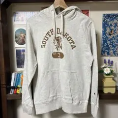 Champion SOUTH DAKOTA パーカー M