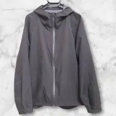 ユニクロ ブロックテックパーカー ブラック　M 美品