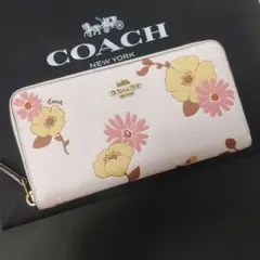 希少♡コーチ♡ラウンドファスナー 長財布♡花柄 フローラル フラワー♡本革♡白