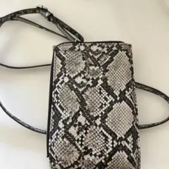 パイソン柄 スマホショルダーバッグのサムネイル