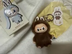 【L】ラブブ イニシャルTHE MONSTER PIN FOR LOVE