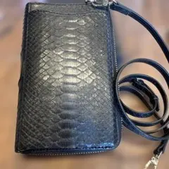 黒い蛇革スマホショルダーバックお財布