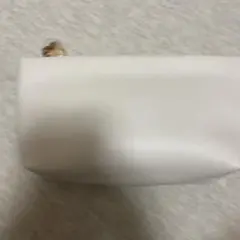 未使用ポーチ　ホワイトのサムネイル