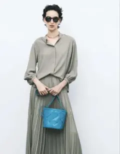 Milaowen ネイビー シフォン 長袖シャツのサムネイル