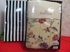 【新品未使用】valentino garavani 掛け布団、おまけ付き❗️ ファクリエ ヴァレンティノ・クリスティー ウォッシャブル肌掛けふとん