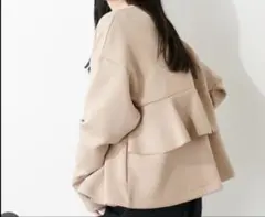 美品　fredy emue フリルパーカーのサムネイル