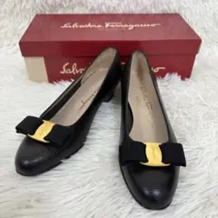 美品✨ フェラガモ ヴァラパンプス パンプス リザード型押し 金ロゴ リボン