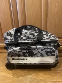 Brunswick ボウリング用バッグ 迷彩柄 キャリータイプのサムネイル
