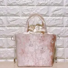 帯リメイク　薄ピンク色地　花柄刺繍　あおりポケット　オフホワイト巾着トート