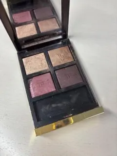 TOM FORD アイカラー クォード　ハネムーン　04のサムネイル