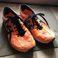 asics スパイク・シューズ オレンジ