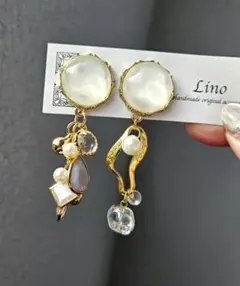 カボションピアス 大ぶりピアス じゃらじゃら アシンメトリーピアス イヤリング