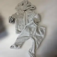 ベビザラス　セットアップ　フード付きトレーナー・パーカー 足つきパンツ