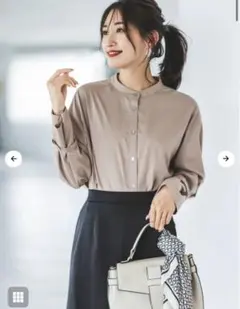 COHINA サイドスリットボタンシャツ ベージュ