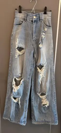 Chico ダメージ加工ブーツカット デニムパンツのサムネイル