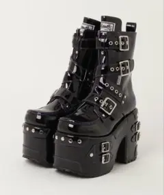 ヨースケYOSUKEウィメンズ厚底ベルティッドスタッズショートブーツのサムネイル