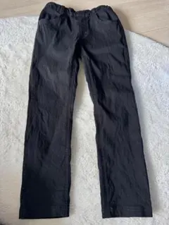 黒の120サイズ長ズボン
