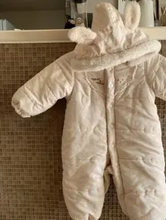 赤ちゃん用ダウン　ロンパース　防寒対策に