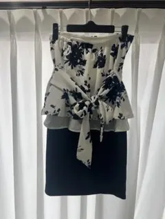 花柄ペプラムワンピース