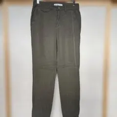 ZARAカーキパンツ