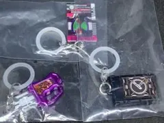 仮面ライダー めじるしアクセサリー　エグゼイド　ディケイド　電王　3点セット