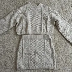 H&Mアイボリー ケーブルニット スカートセットアップ Sサイズ