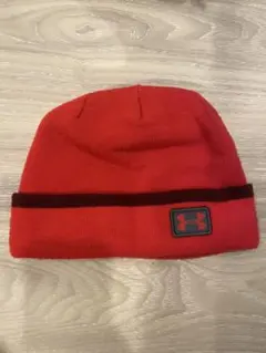 Under Armour レッドニット帽