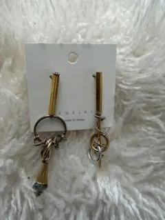 ハンドメイド　アシンメトリーロングバーピアス