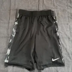NIKE ハーフパンツ ブラック DRI-FIT 155サイズ