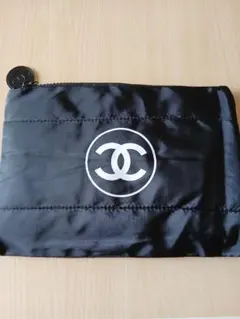 ☆シャネル☆ノベルティー☆メイクポーチ☆