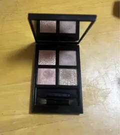 アイシャドウ001Cashmere Dreamアディクション ADDICTION