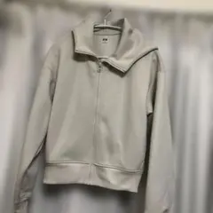 【UNIQLO】ライトグレー フルジップ フード付き クロップド丈パーカー【M】