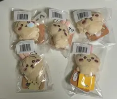 ちいかわ うさぎだらけくじ E賞 ぬいぐるみバッジ 5種
