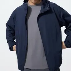 ユニクロ　ポケッタブルUVカットパーカ　ネイビー　lサイズ