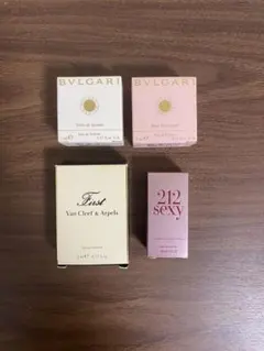 ミニ香水4点セット BVLGARI・Van Cleef &Arpelsなどのサムネイル
