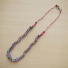 ハンドメイド　ビーズネックレス