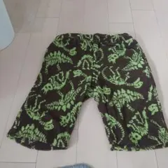 GWセール！ 恐竜柄 ハーフパンツ 130